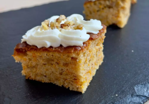 Mrkváč s mascarpone a vlašskými ořechy